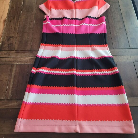 Julian Taylor Zigzag Striped Short Sleeve Sheath Dress Size 10 - Picture 2 of 5